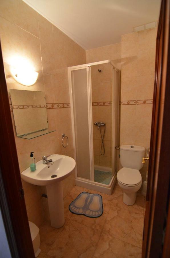 Hostal Galicia Villardefrades Bagian luar foto